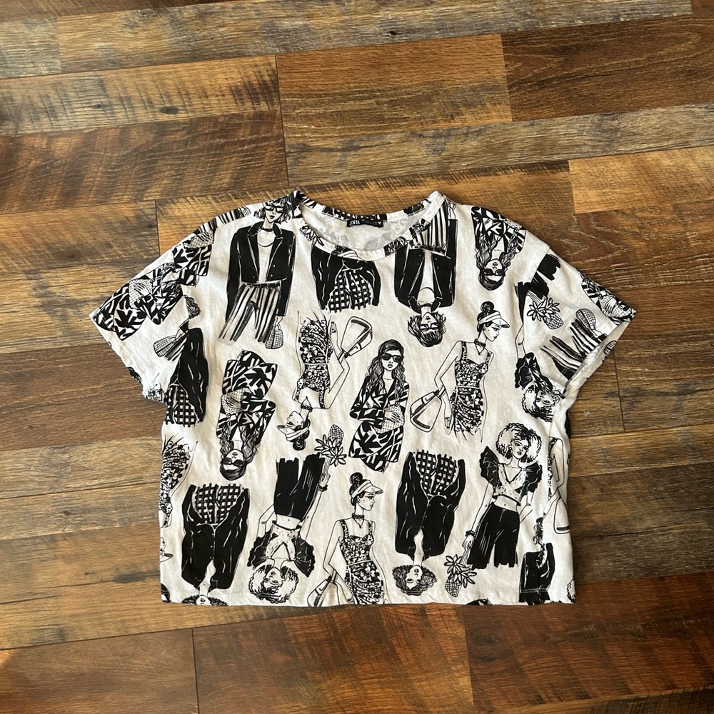 Zara Black and White Graphic Short Sleeve Tee